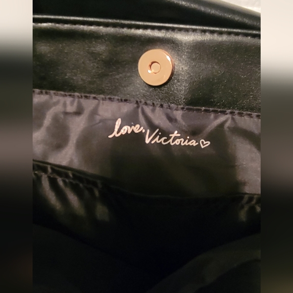 Victoria's Secret Large Fringe Bag With Wristlet - Picture 7 of 11